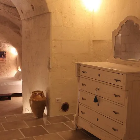 La Neviera Nei Sassi Maison d'hôtes 3*